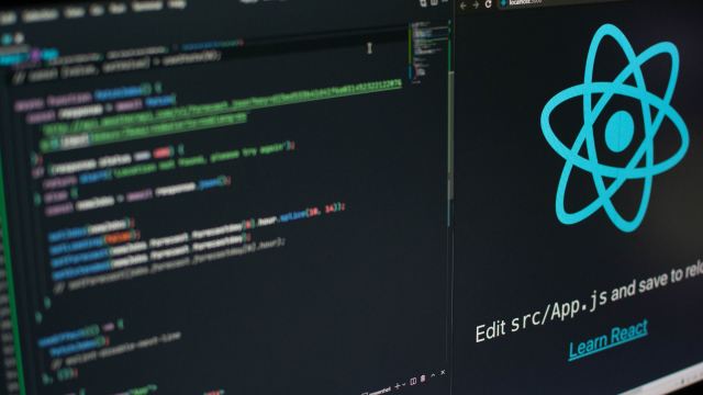Screen with React hello world code